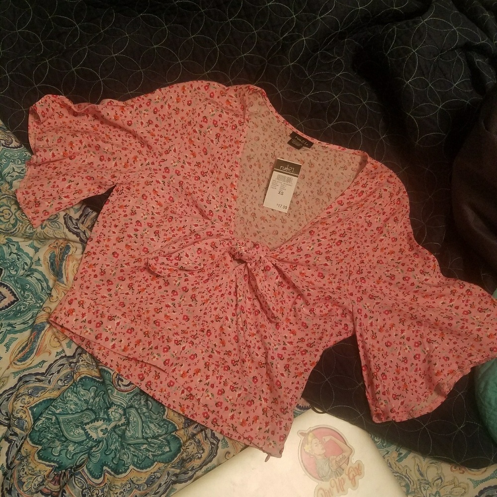 🍒 sweet top 🤗